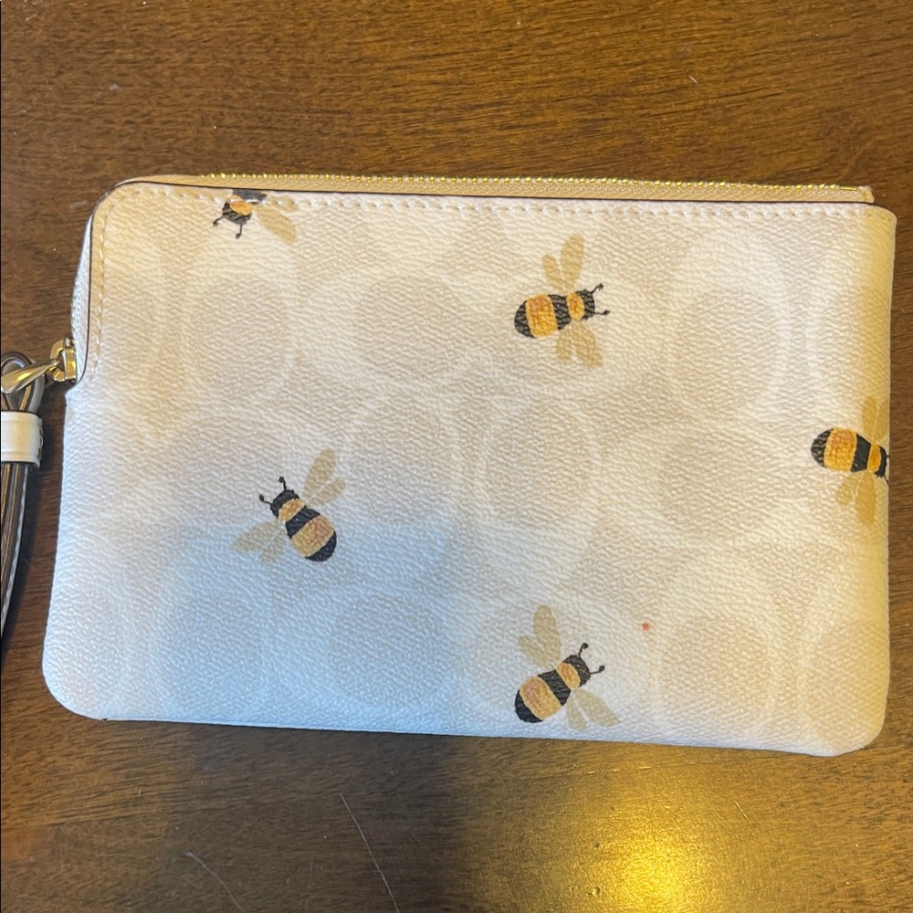Coach Ivory Wristlet with Bee Design - Picture 2 of 3